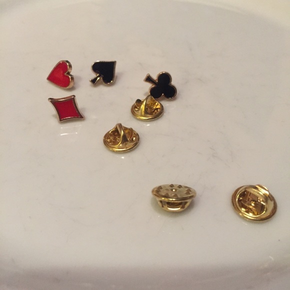 ❤️ ♠️♦️ ♣️ Awesome 4 piece set of card suit poker pins - Picture 7 of 7